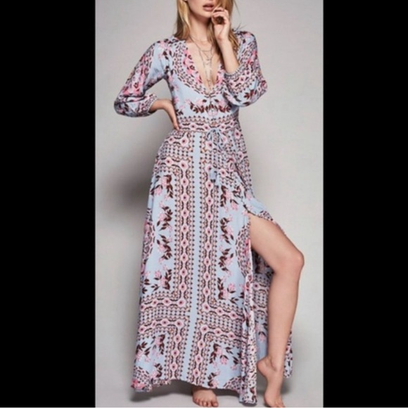 Spell and the gypsy Pandora gown - Picture 2 of 7